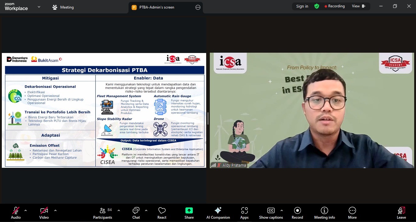 <p><strong>Selasa, 7 Oktober 2025</strong> – Indonesia Corporate Secretary Association (ICSA) adakan <i>Webinar</i> “From Policy to Impact: Best Practice in ESG Journey” Rabu, (1/10) dengan mengundang Head of Investor Relation PT Bukit Asam Tbk Aldy Pratama Iswardi sebagai narasumber.</p><p>Aldy memaparkan secara komprehensif perjalanan terbaik dalam ESG, mulai dari tahap penyusunan kebijakan, implementasi program di lapangan, pelaporan yang kredibel, hingga evaluasi dampak. Wawasan ini sangat membantu peserta dalam memahami bagaimana sebuah perusahaan publik dapat secara efektif mengkomunikasikan kinerja ESG kepada investor dan pasar modal.</p><p>Diadakannya <i>webinar</i> ini menunjukkan komitmen ICSA dalam membekali anggota dengan pengetahuan terkini yang relevan dengan tren bisnis global. Dengan adanya pemahaman praktis dari narasumber, para Sekretaris Perusahaan diharapkan dapat memimpin upaya integrasi keberlanjutan di perusahaan masing-masing, menjadikan ESG sebagai aset strategis perusahaan.</p><br>
                  